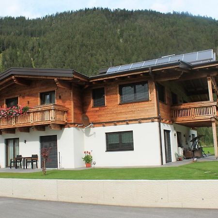 Villa Alpin Holzgau Eksteriør billede