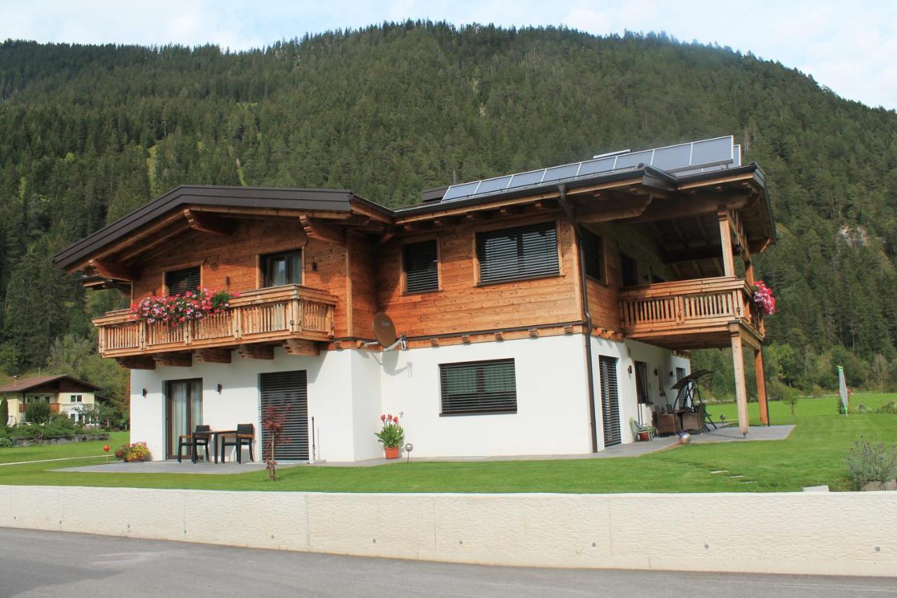 Villa Alpin Holzgau Eksteriør billede